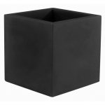Macetero cubo bajo negro