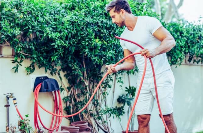 carros, accesorios y demás para la manguera de tu jardín